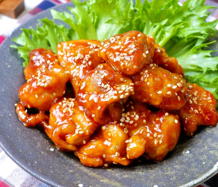 Sweet & Spicy Korean Yangnyeom Chicken