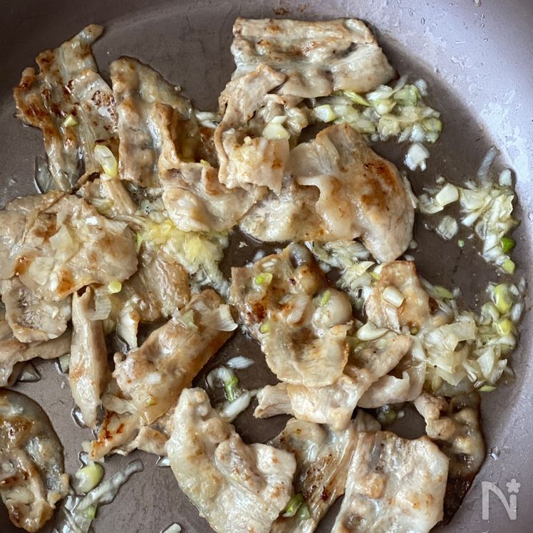 Yakiniku-Style Pork Belly Rice Bowl with Negi-Shio Process4