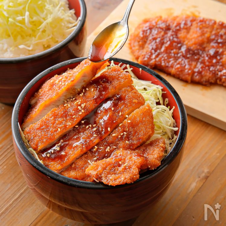 Sauce Katsudon (ソースカツ丼) Process9