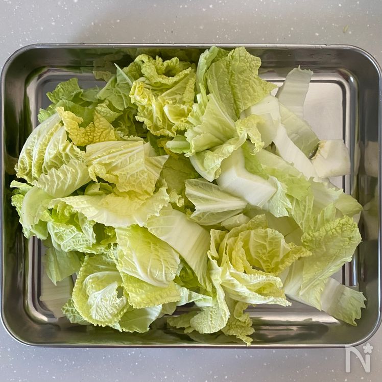 Savory Stir-Fried and Simmered Pork with Napa Cabbage in Salt Broth Process1