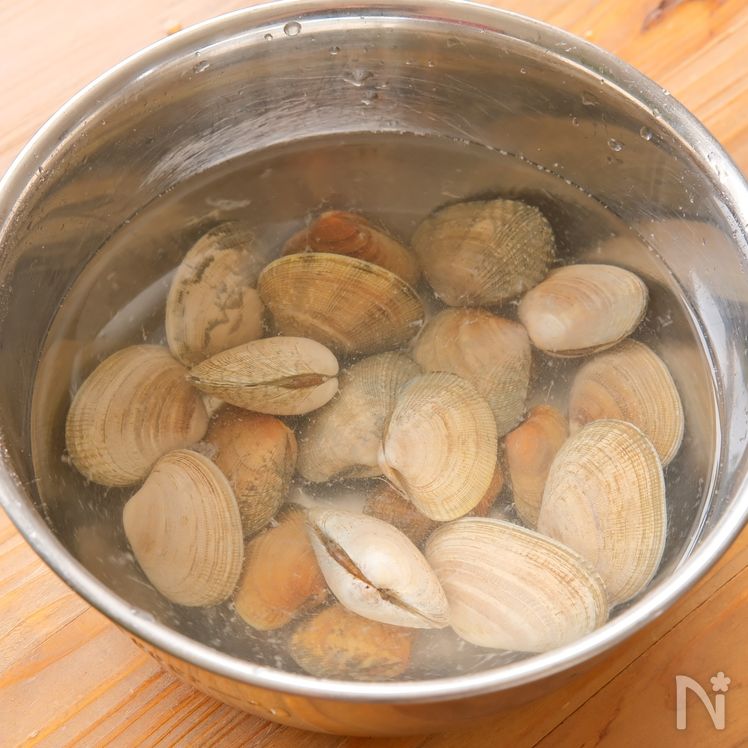 Sake-Steamed Asari Clams (Asari Sakamushi, あさりの酒蒸し) Process2