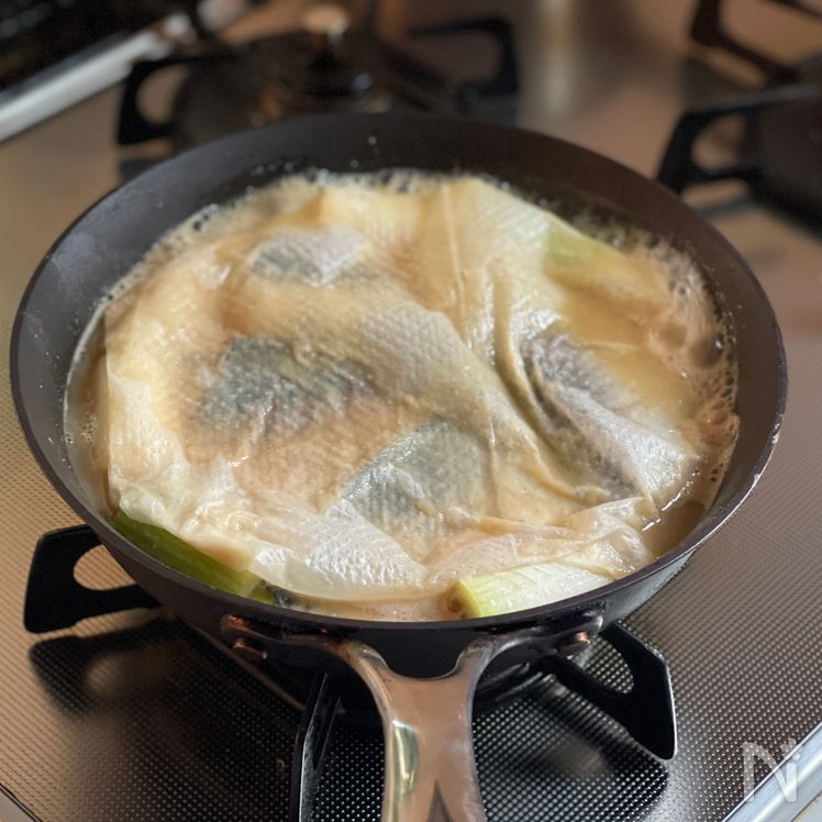 Mackerel Simmered in Miso Process1