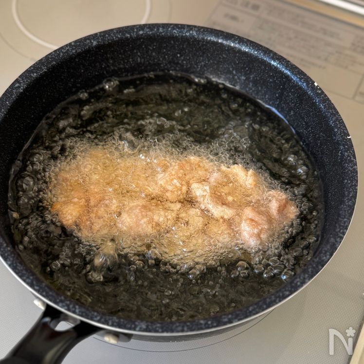 Crispy Chicken Tatsuta with Onion and Daikon Radish Sauce (チキンの竜田揚げ おろし玉ねぎ＆大根ソース) Process5