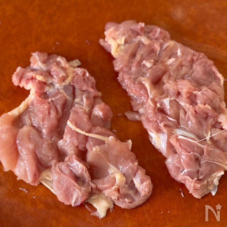 Crispy Chicken Tatsuta with Onion and Daikon Radish Sauce (チキンの竜田揚げ おろし玉ねぎ＆大根ソース) Process1