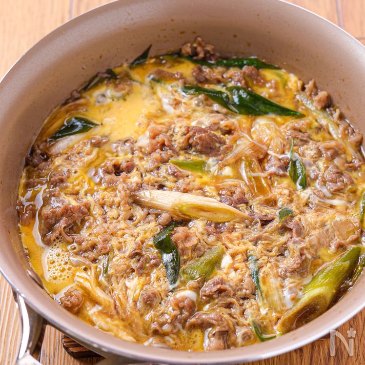 Sweet and Savory Beef Sukiyaki Bowl with Egg Process3