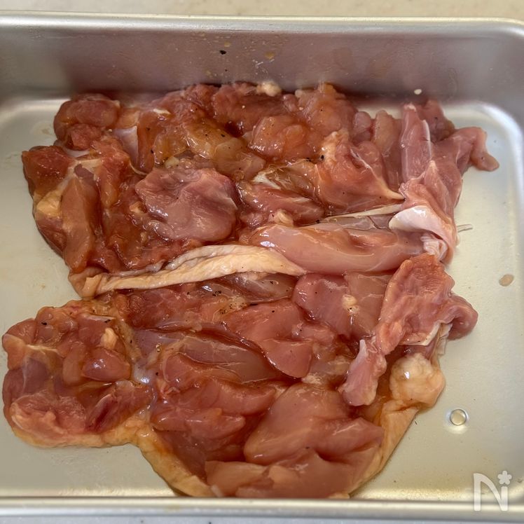 Crispy Chicken Tatsuta with Onion and Daikon Radish Sauce (チキンの竜田揚げ おろし玉ねぎ＆大根ソース) Process2