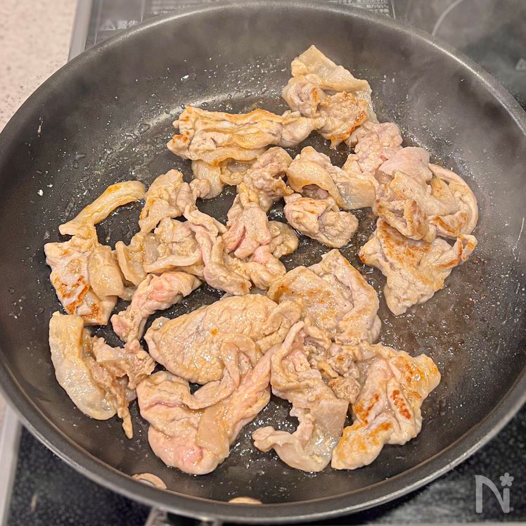 Pork Ginger Bowl Topped with a Soft-Boiled Egg Process4