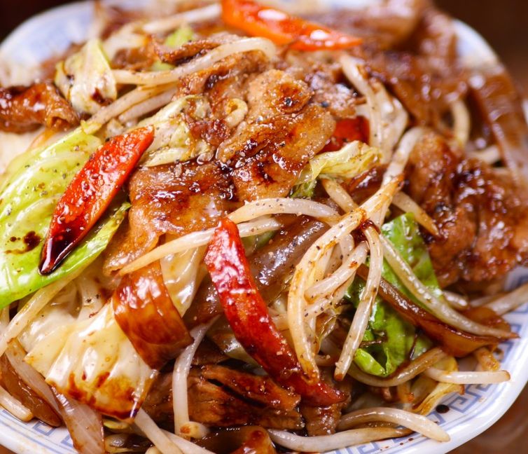 Super-Rich Stir-Fried Pork and Vegetables with Bold Japanese Worcestershire Sauce