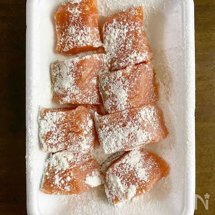 Salmon, Potato, & Mushroom Soy Milk Miso Soup Process1
