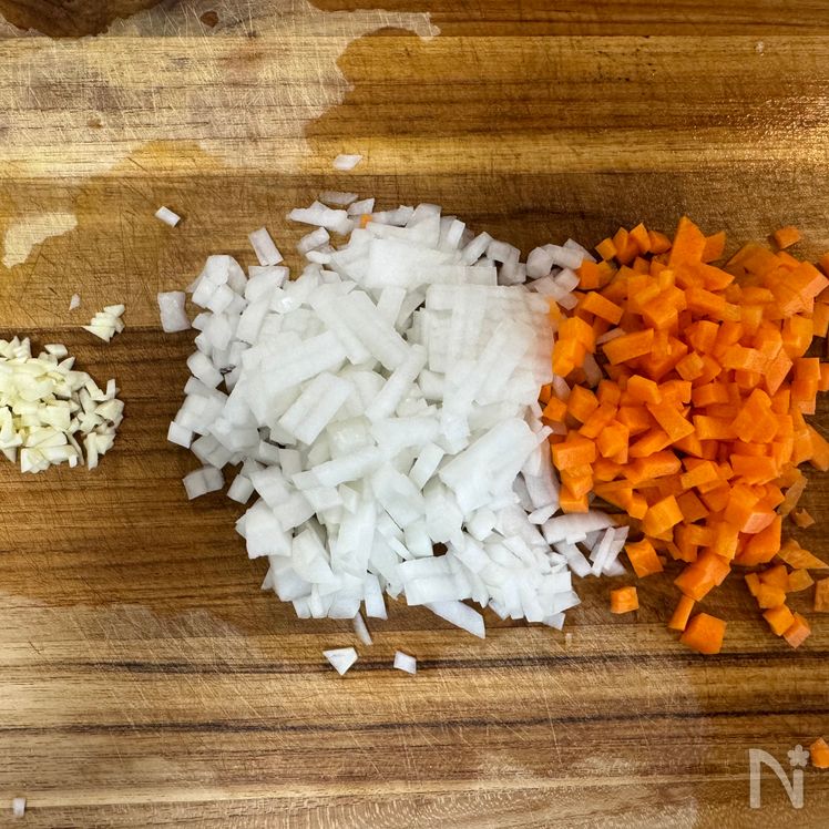 Easy Rice Cooker Garlic Shrimp Pilaf Preparation