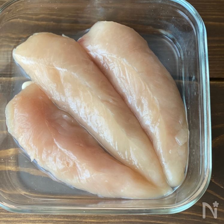 Juicy Steamed Chicken with Sesame Sauce (Bang Bang Ji, 棒棒鶏) Process1