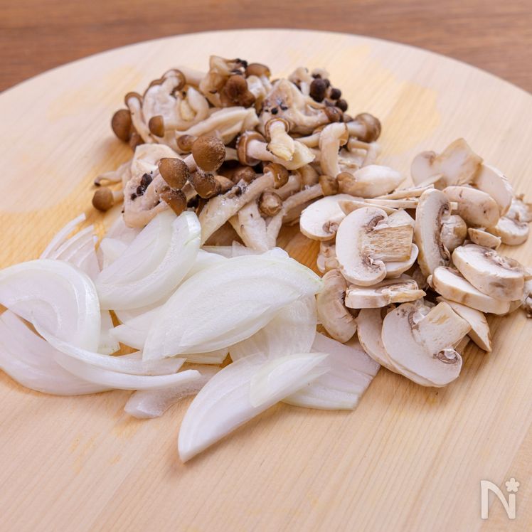 Chicken Steak with Creamy Mushroom Sauce Process3