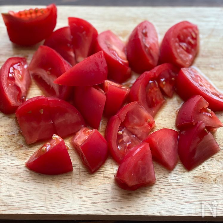 Umami-Packed! Tomato & Egg “Sanrātan”-Style Soup Preparation