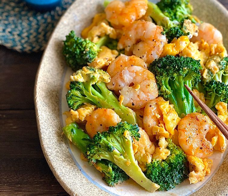 Rich & Savory Shrimp,  Broccoli, and Fluffy Egg Stir-Fry