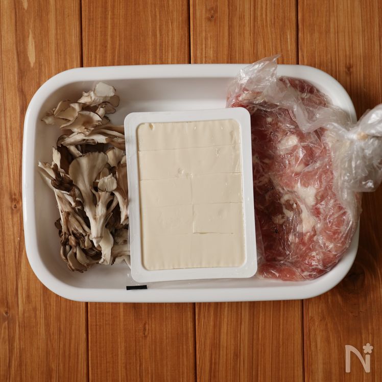 One-Pan Sukini (Simmered Sweet & Savory Pork with Tofu) Process1