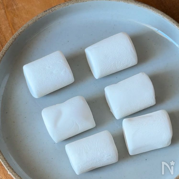 Viral 2-Ingredient Stretchy Chocolate Marshmallows Process2
