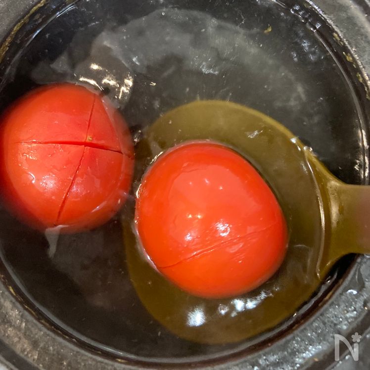 Cà Chua Nguyên Quả Ướp Shiro-Dashi Process2