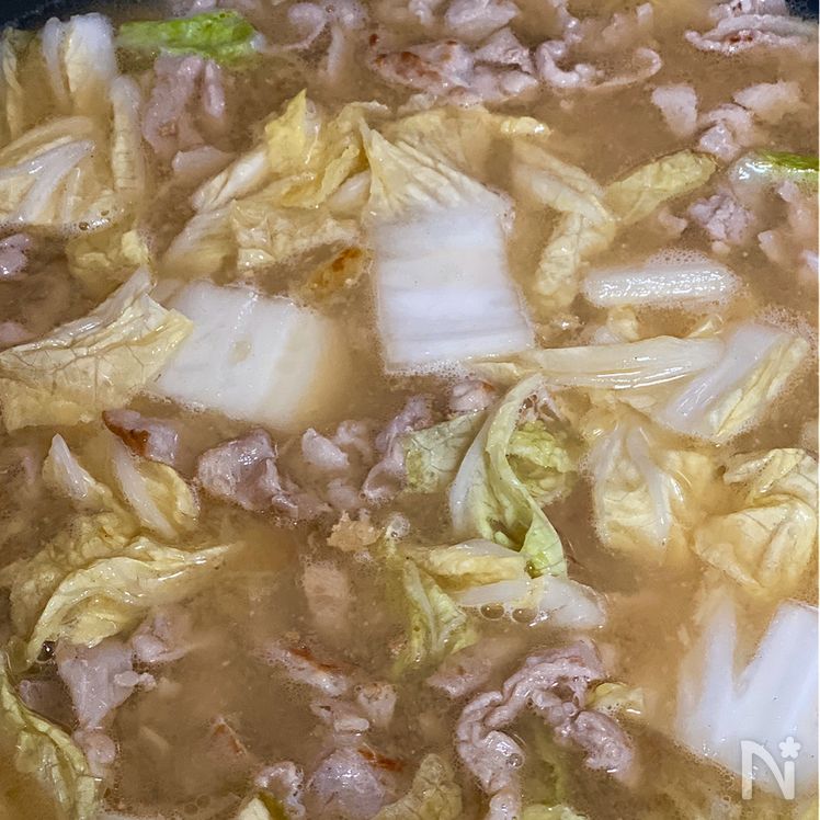 Quick & Satisfying Sesame–Miso Soup with Pork Belly and Napa Cabbage Process2