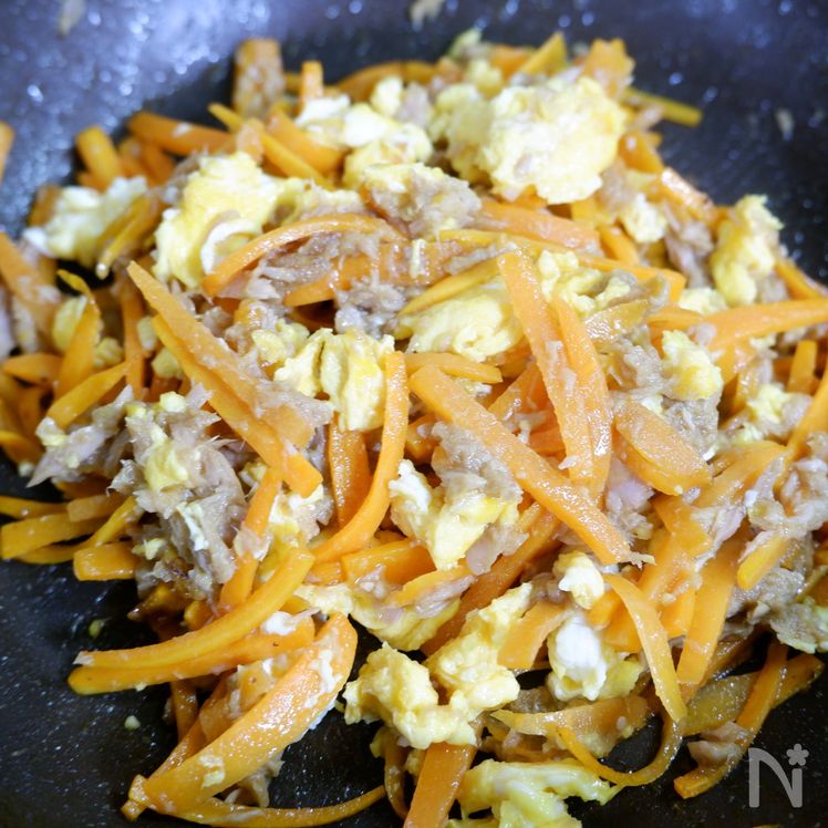 Carrot Shirishiri with Tuna and Soft Scrambled Egg Process4
