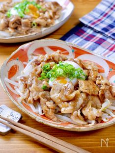 Stir-Fried Bean Sprouts with Umami Pork & Soft-Boiled Egg