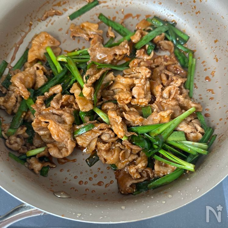 Sweet and Savory Pork and Garlic Chive Rice Bowl Process4