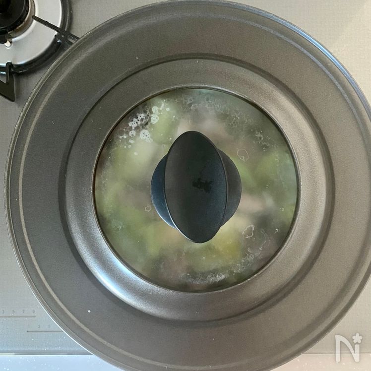 Savory Stir-Fried and Simmered Pork with Napa Cabbage in Salt Broth Process3