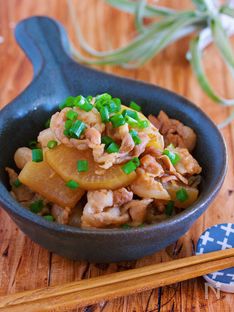 Simmered Pork Belly and Daikon Radish – 10-Min. Skillet Recipe with Rich Flavor