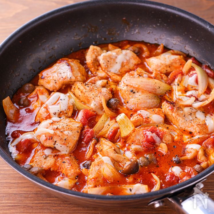 Tomato-Braised Chicken with Melted Cheese Process3