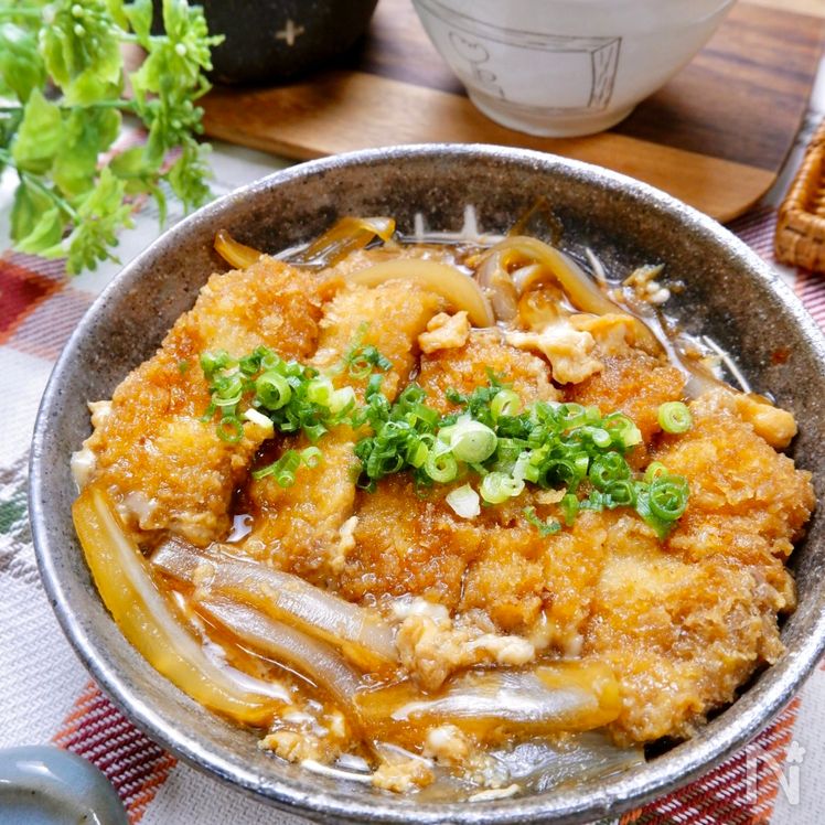 Katsutoji: Classic Pork Cutlet and Egg Rice Bowl Process8