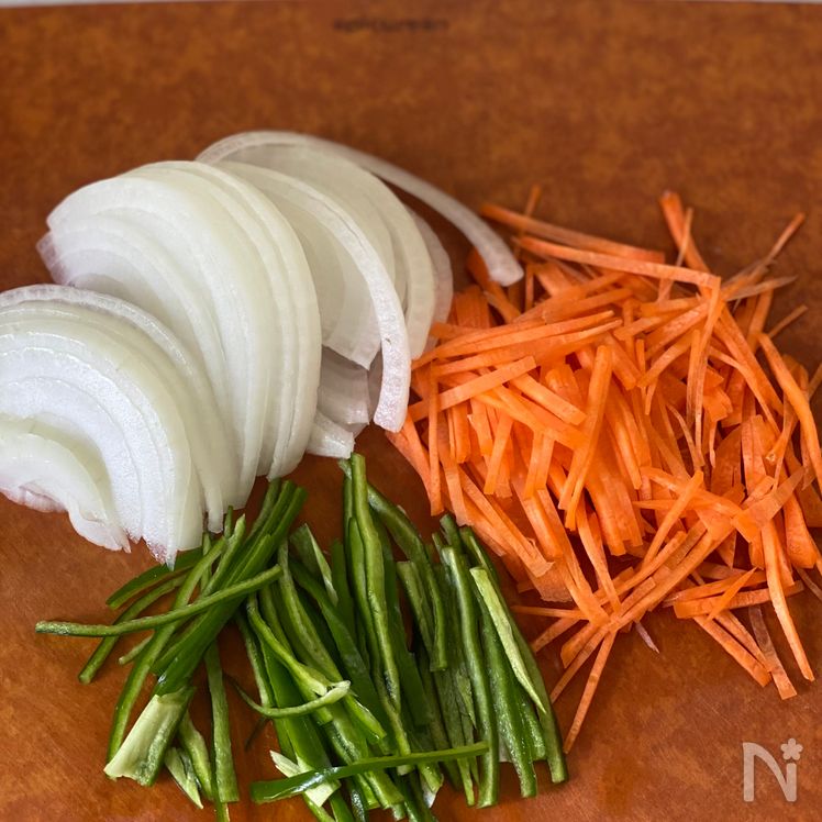 Salmon Nanbanzuke (Marinated Fried Salmon, 鮭の南蛮漬け) Process2