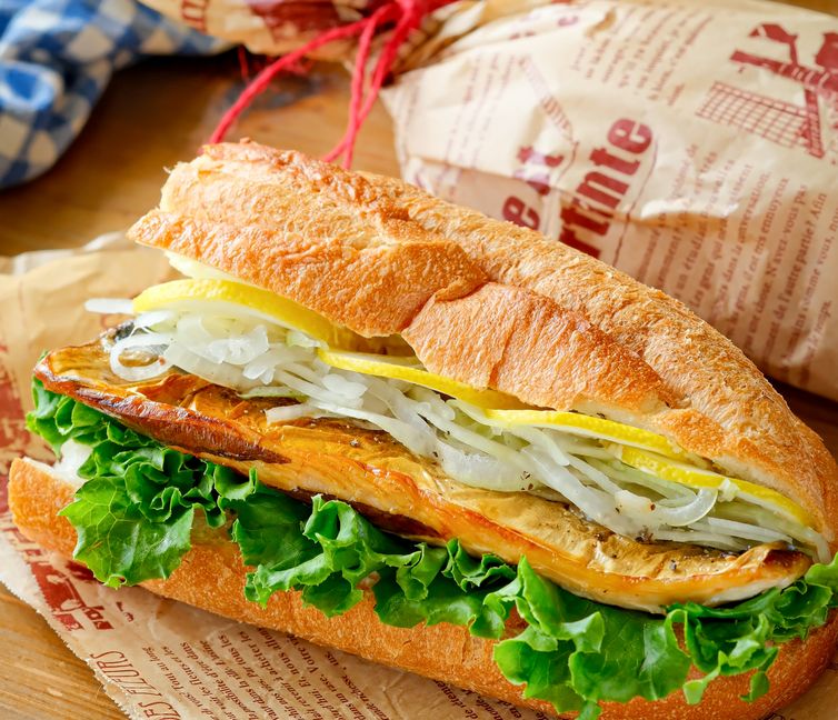 Easy & Flavorful Saba (Mackerel) Sandwich